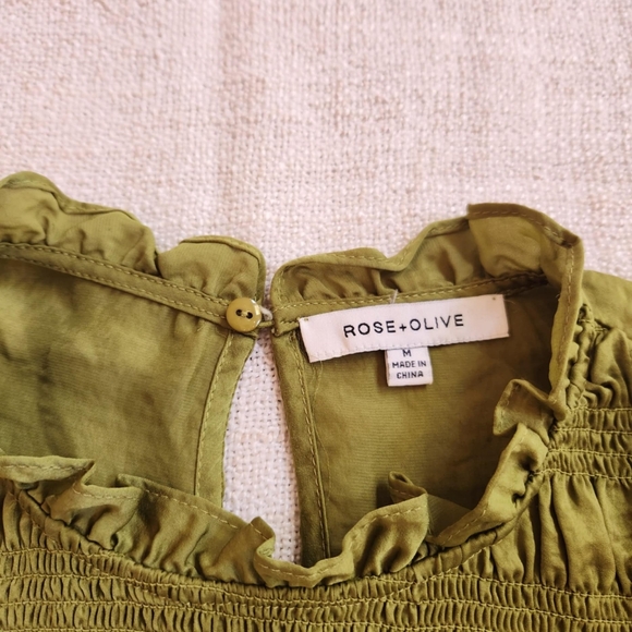 Rose +Olive Sleeveless Ruffled Silky Blouse - Lime Green - Size M - EUC - Picture 4 of 8